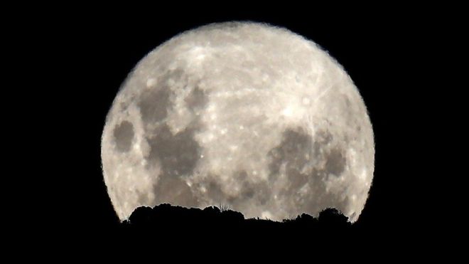 Potongan Bumi Tertua Ditemukan di Bulan