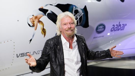 Miliarder Richard Branson Terbang ke Luar Angkasa Juli Tahun Ini