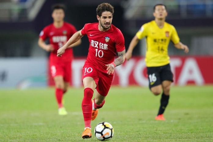 Striker Brasil Pato Tinggalkan Klub Liga Super China