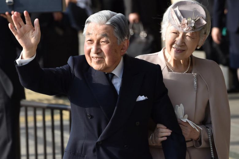 Kaisar Jepang Akihito Turun Takhta
