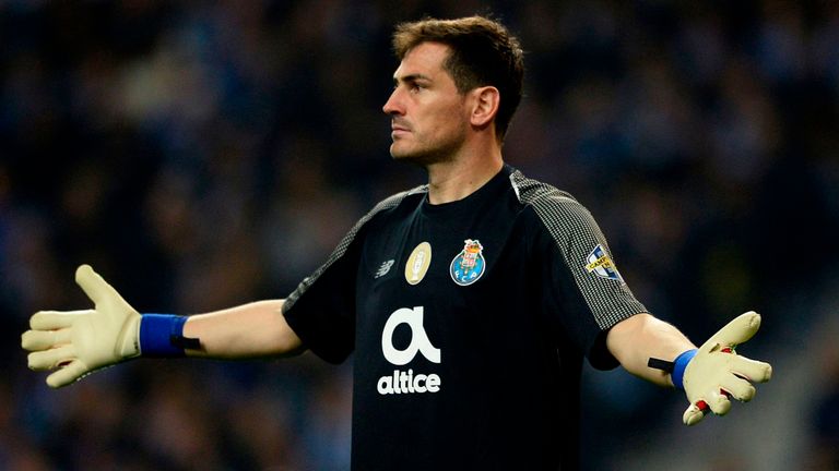 Casillas Belum Yakin Lanjut Karir Setelah Keluar Dari RS