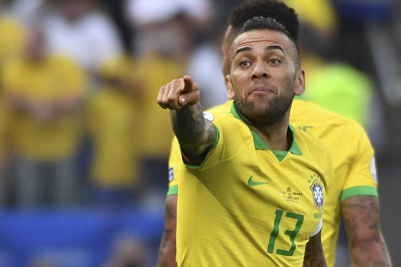 Dani Alves Putuskan Berpisah dari PSG
