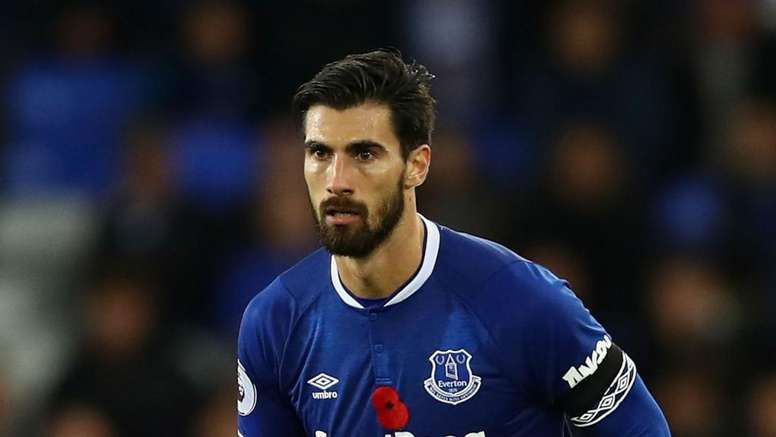 Everton Rekrut Gomes dari Barcelona