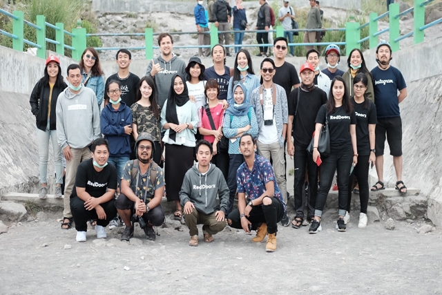 RedDoorz Ajak 10 Netizen Berpetualang di Situs Budaya di Yogyakarta