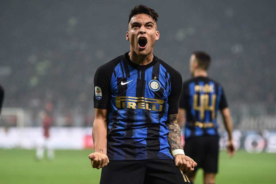 Barcelona Siap Gaet Striker Argentina Martinez