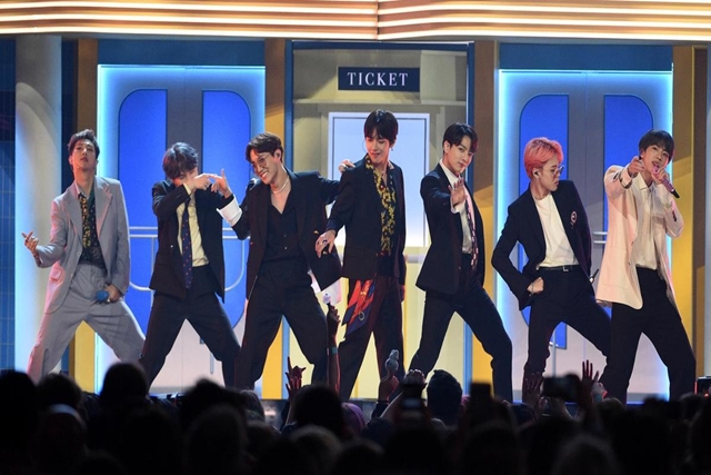 BTS Jadi Artis K-Pop Pertama yang Mendapatkan 'Walk of Fame' di Dubai