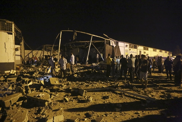 40 Tewas Dalam Serangan Udara di Pusat Imigran Libya