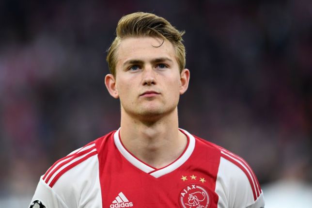 De Ligt Setuju Gabung dengan Juventus