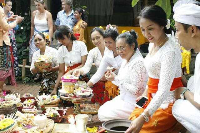 Masyarakat Bali di Berlin Rayakan Galungan di Pura Tri Hita Karana Gärten der Welt