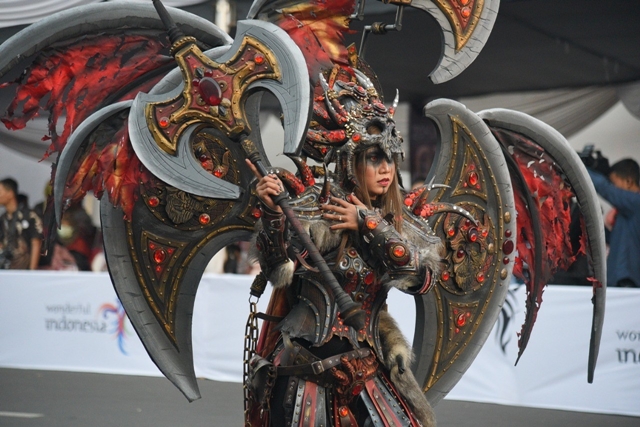 Anne Avantie Hadiri Pembukaan Jember Fashion Carnaval 2019