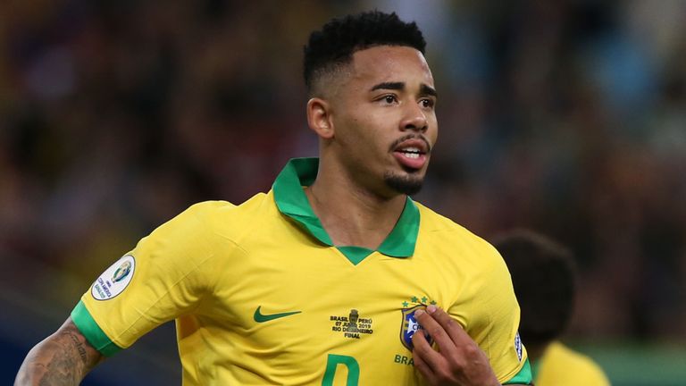 Gabriel Jesus Dilarang Bermain Dua Bulan