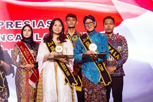 Livi Zheng Raih Apresiasi Prestasi Pancasila