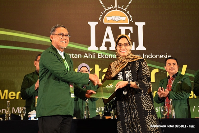 Menkeu Sri Mulyani Terpilih Menjadi Ketua Umum IAEI