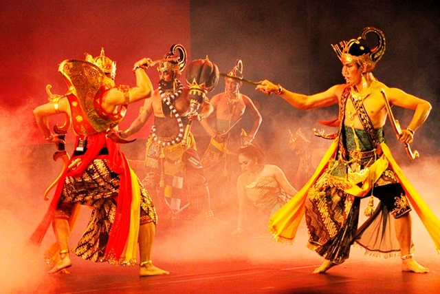 Pagelaran Wayang Orang Kresna Duta Tampil Sukses di Hamburg