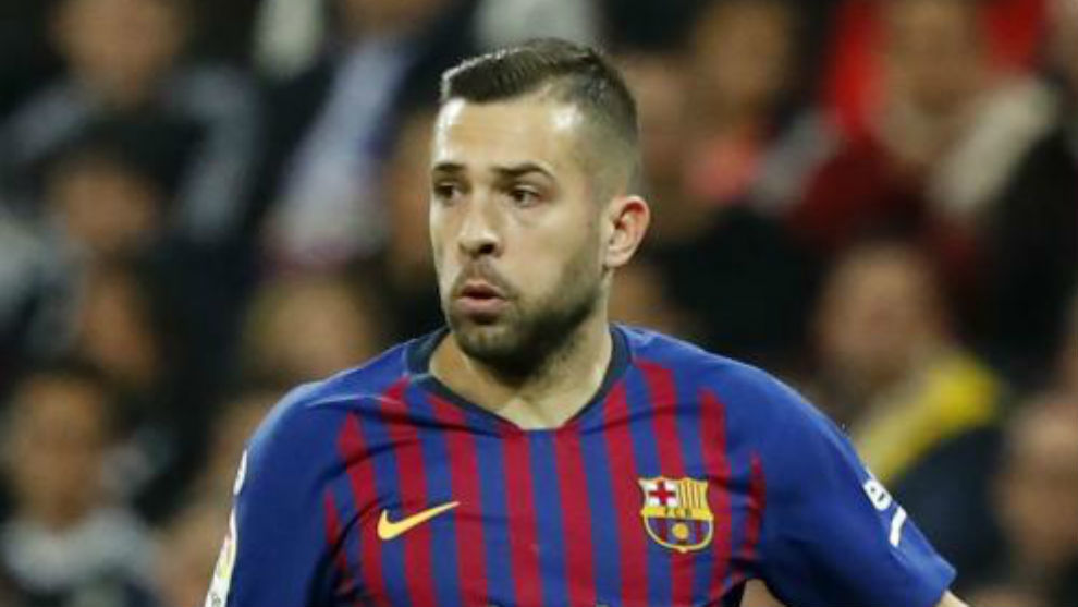 Bek Barca Alba Absen Karena Cedera Hamstring