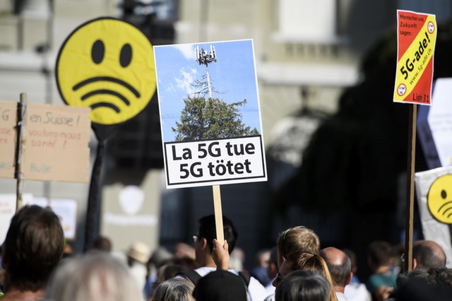 Ribuan Orang di Swiss Protes 5G