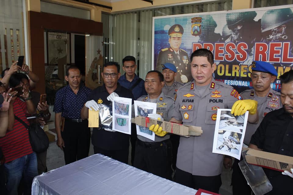 Polisi Tetapkan Anak dan Istri Jadi Tersangka Kasus Pria Jember Yang Dikubur di Bawah Musala