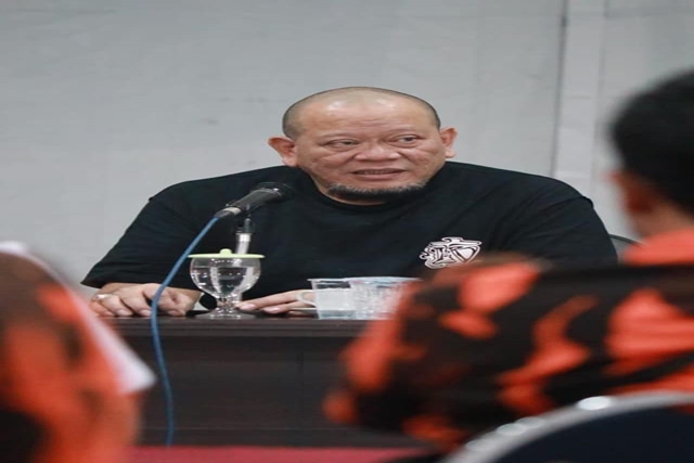LaNyalla M. Mattalitti Resmikan Pabrik Cerutu di Jember