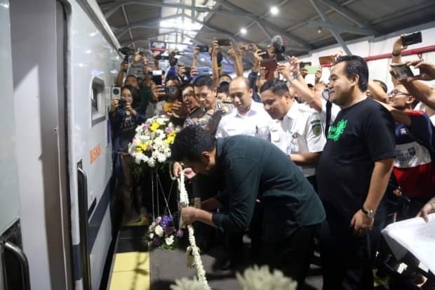 Wagub Emil Dardak Launching KA Sancaka Utara Relasi Surabaya Pasarturi-Kutoarjo