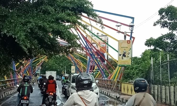 Begini Kata Indonesia Construction and Architecture Network Soal Jembatan Semanggi di Jember