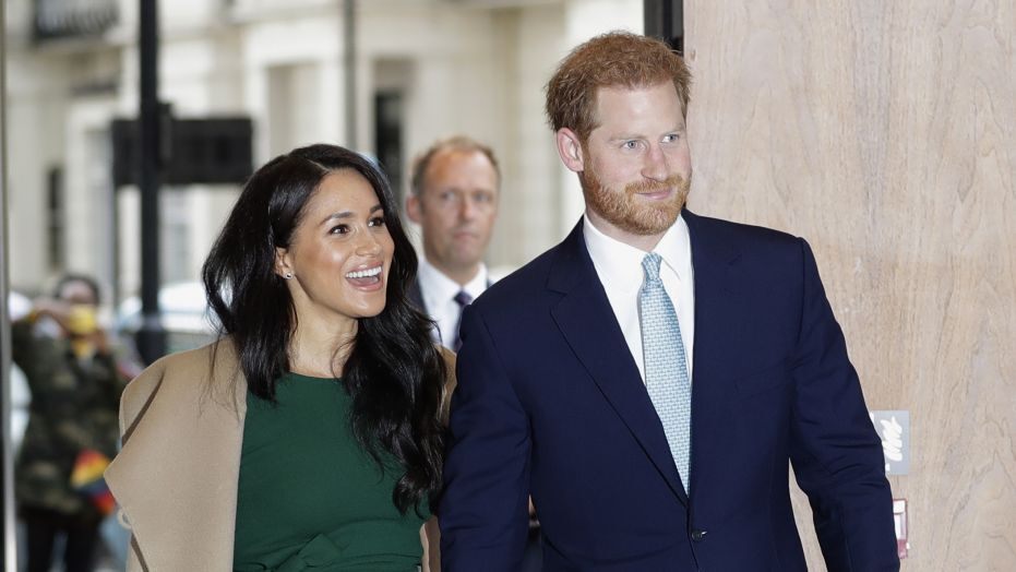 Keluarga Kerajaan Inggris Berdiskusi Tentang Masa Depan Harry dan Meghan
