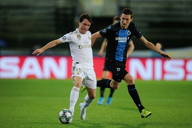 Real Madrid Pinjamkan Odriozola ke Bayern Munich