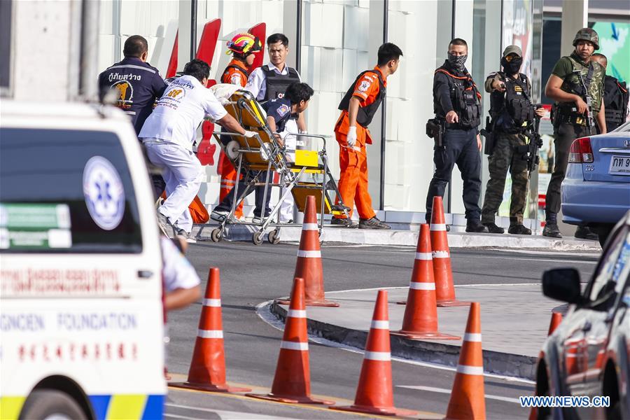 27 Orang Tewas Saat Pria Berpangkat Sersan Ngamuk di Mall
