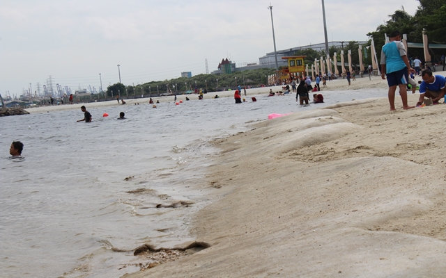 Taman Impian Jaya Ancol Tutup Sementara