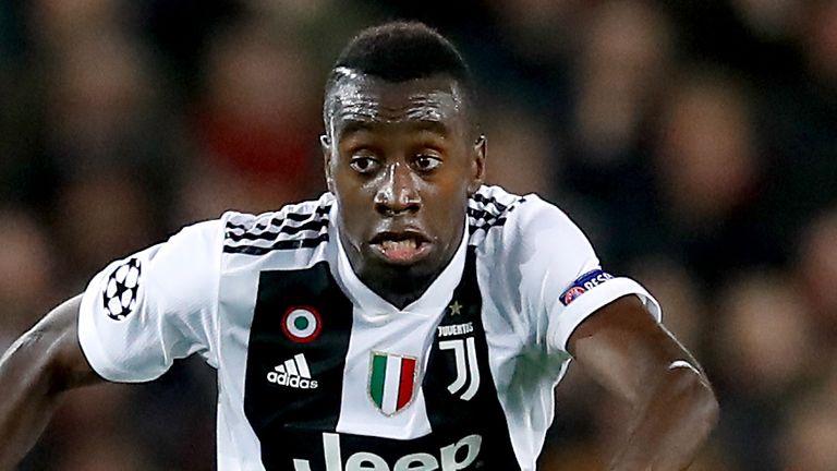 Gelandang Juventus Matuidi Positif Covid-19