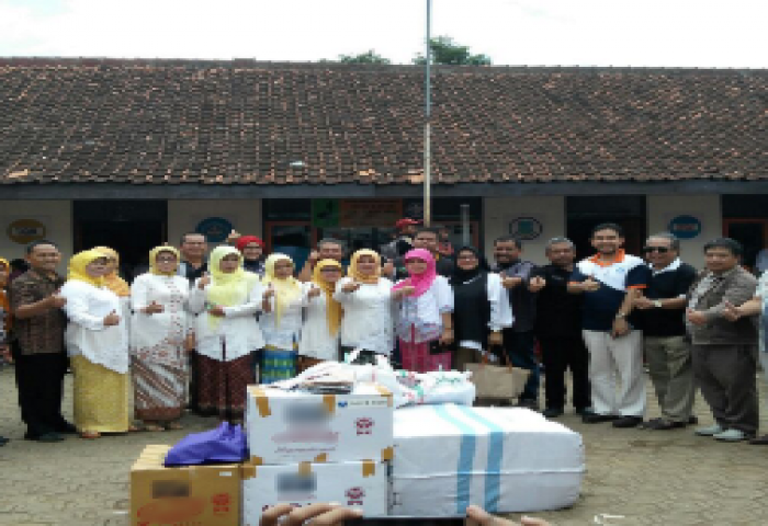 Alumni Fakultas Kehutanan IPB Peduli Banjir Garut