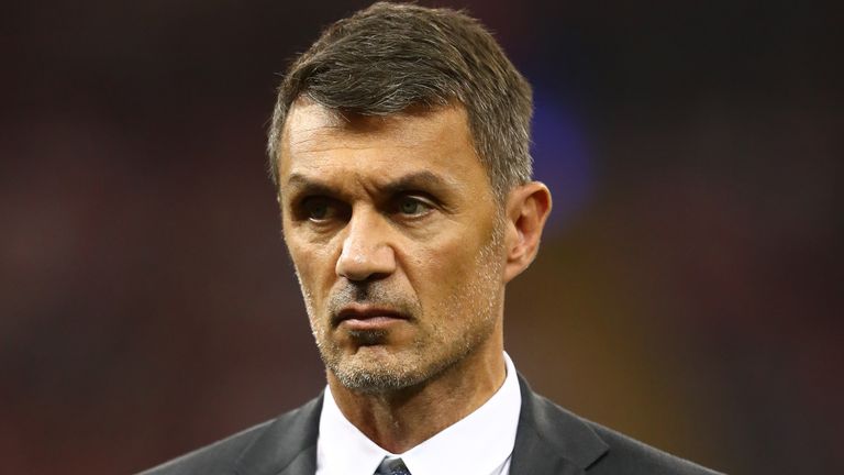 Legenda AC Milan Paolo Maldini dan Putranya Positif Covid-19