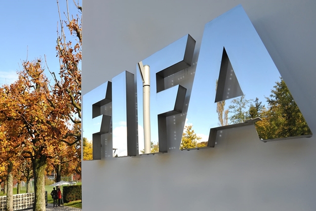 Pele, Maradona, Bintang Sepakbola Lainnya Ikut Dalam Kampanye Penghargaan FIFA untuk Petugas Kesehatan