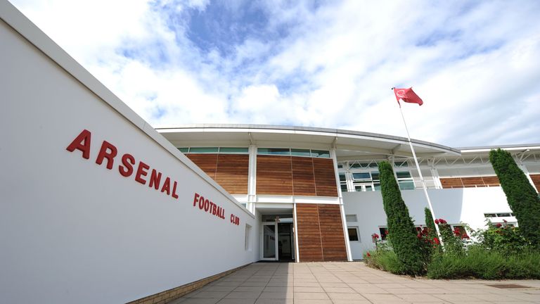 Arsenal Buka Kembali Tempat Latihan Bagi Para Pemain
