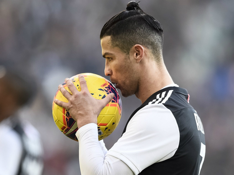 Gagal Penalti Lawan Milan, Ronaldo Jadi Trending di Twitter