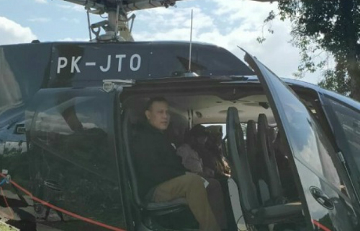 Firli Bahuri Bikin Kontroversi Lagi, Kini Dilaporkan Naik Heli Mewah