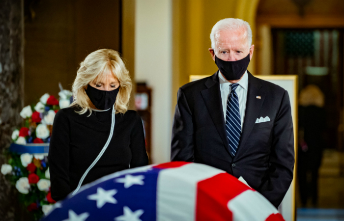 Poling Debat Capres Perdana AS: Joe Biden Ungguli Trump