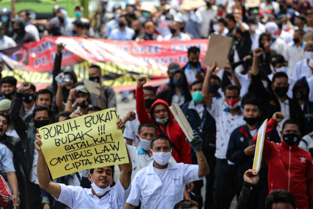 Dunia Internasional Monitor Kontroversi Omnibus Law Cipta Kerja