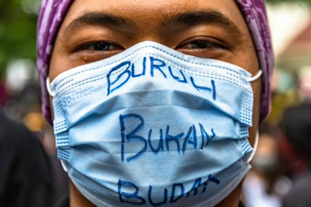 UU Cipta Kerja Disahkan, Kans Pegawai Kontrak Jadi Karyawan Lemah