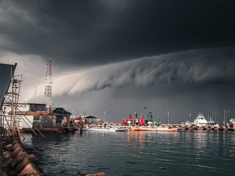 Viral Fenomena Awan Tsunami yang Dahsyat, Begini Penjelasan BMKG