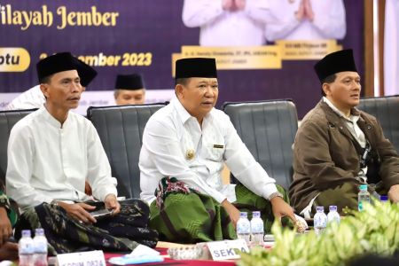 Bupati Jember di Penutupan Majelis Sema’an Al-Qur’an Dzikrul Ghofilin Jantiko Mantab