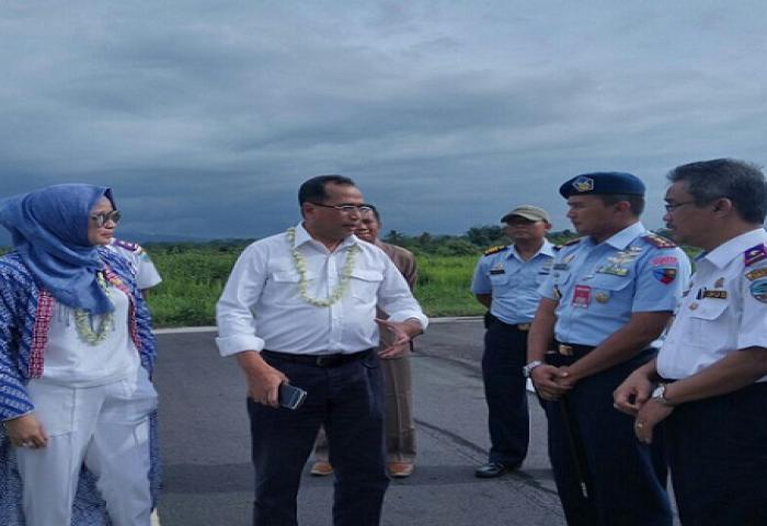 Menhub Dukung Lanud Wiridinata Tasikmalaya Layani Penerbangan Komersial
