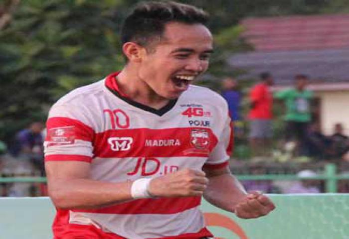 Slamet Nurcahyo Terpilih Sebagai Footballer of The Month