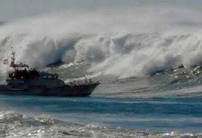 BMKG: Waspada Gelomabang Laut 2,5 Meter di Wakatibi-Baubau