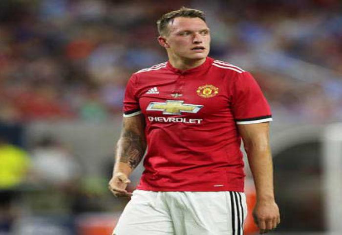 UEFA Beri Sanksi Klub serta Pemain Manchester United