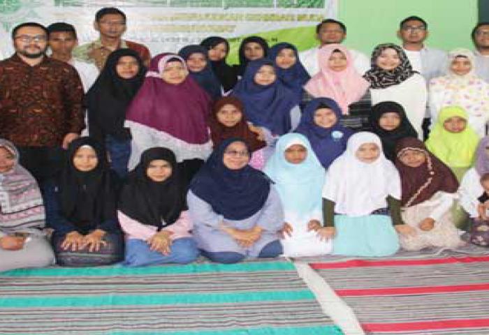 Baksos Komunitas Sastra Jepang & Komunitas Sedekah Buku