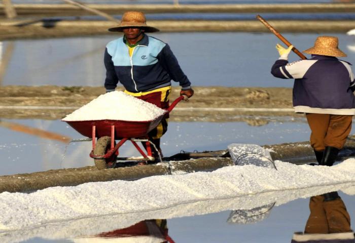 Pasokan Garam di Jepara Melimpah, Harga Turun