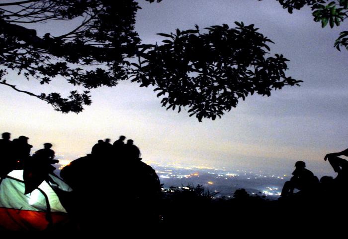 Perbaikan Sarana, Aktivitas Pendakian di Gunung Gede Pangrango Ditutup Sementara