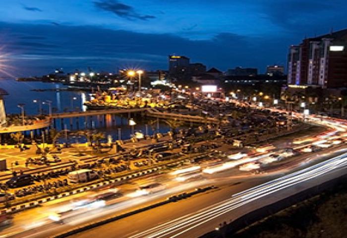 Kota Makassar Terima Penghargaan Adipura Asean Kategori Clean Land