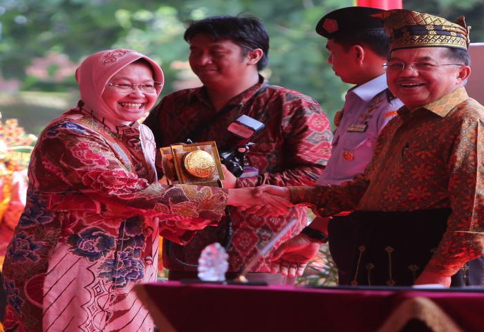Risma Bukan Pemula, Tak Ada Istilah Terlambat Maju ke Pilgub DKI