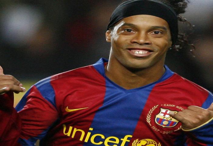 Ronaldinho Rencanakan Tur Perpisahan di 2018